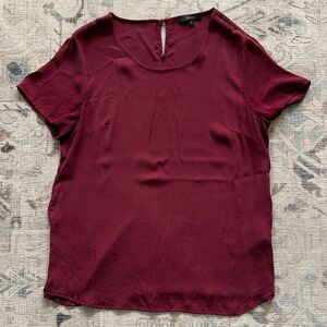 Quince Washable Stretch Silk Tee - Burgundy, size small